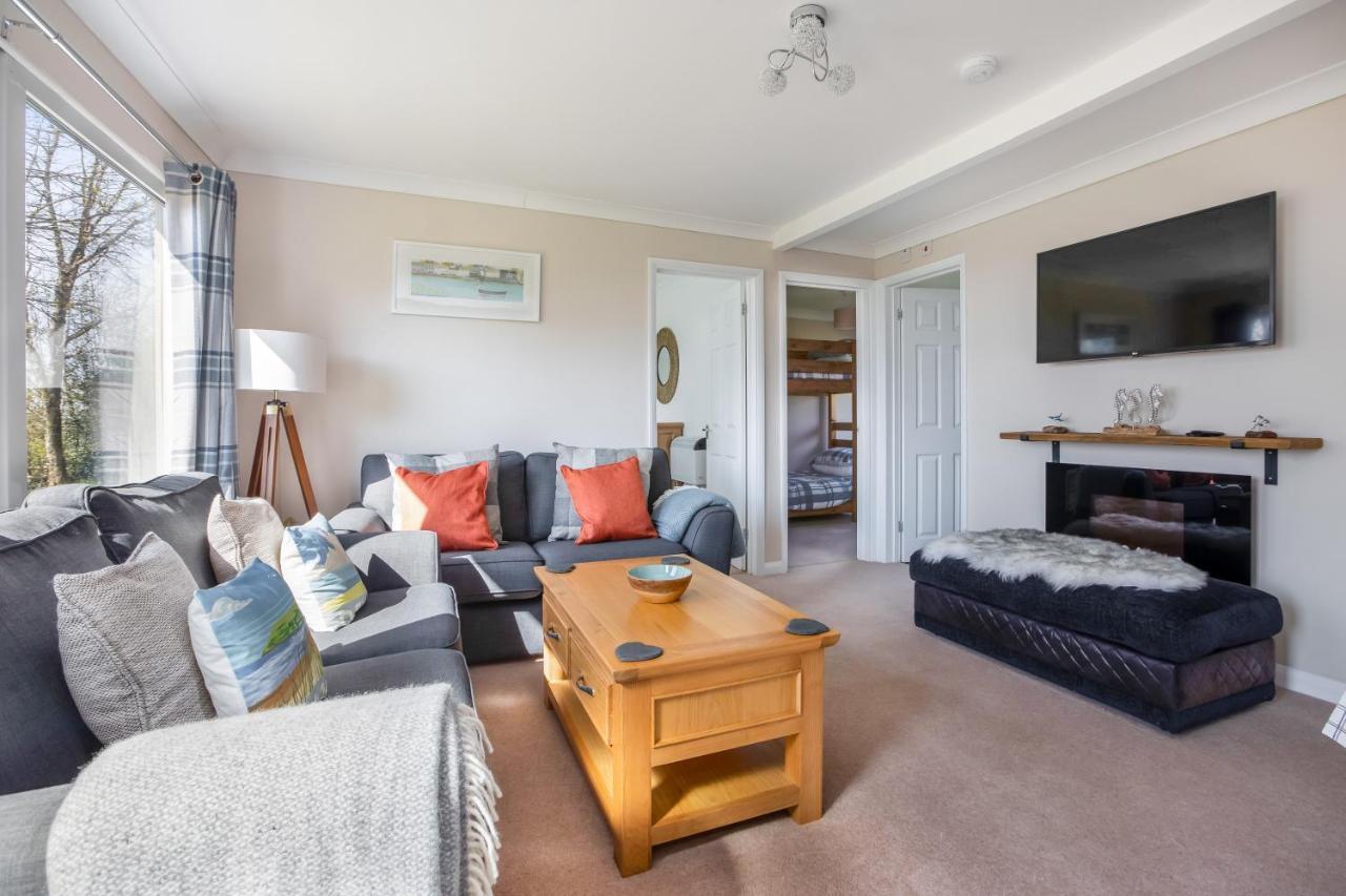 51 Norton Park * Dartmouth